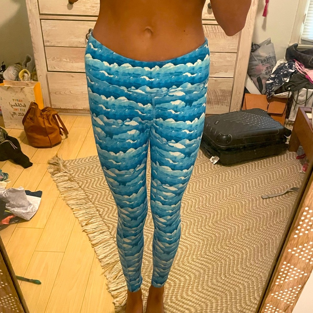 Athletic pants